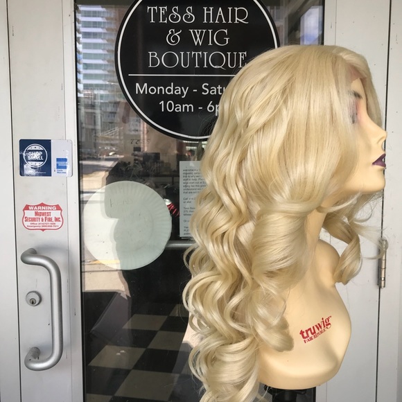 Wig blonde 613 Pretty Curly Beautiful Long Wig - Picture 7 of 8